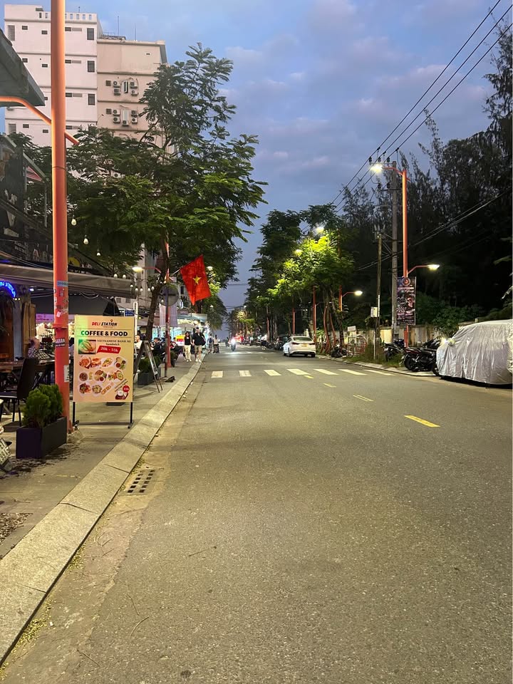 Lô đất gần biển Mỹ Khê - 6m ngang, giá 8.7 tỷ - Cơ hội đầu tư tuyệt vời!