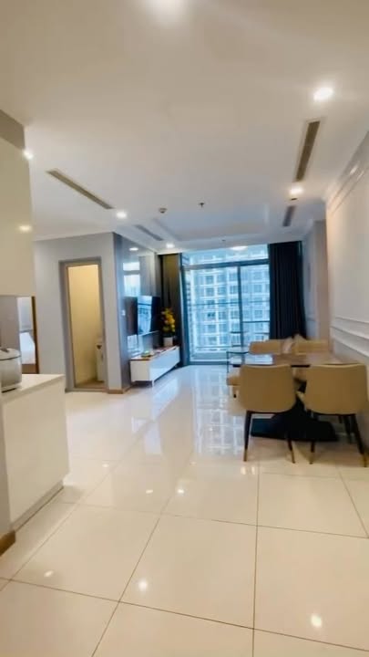 Căn hộ Landmark 4 Bình Thạnh 79m² giá 11 tỷ - Full nội thất, view hồ bơi thoáng!