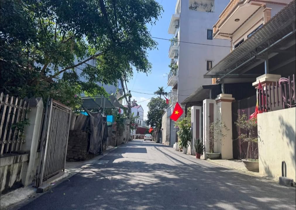 Nhà 2 tầng Vĩnh Ngọc, Đông Anh 60m² giá 6 tỷ - Gần cầu Nhật Tân, tiện ích đầy đủ!