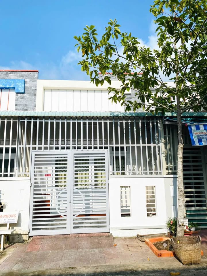 Nhà trệt N8, Khu 5A Sóc Trăng 84m² giá 1.45 tỷ - Dọn vào ở ngay!