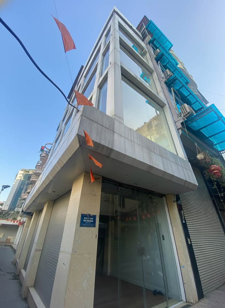 Nhà cho thuê ngõ 35 Cát Linh 35m² giá 30 triệu - Thang máy tiện nghi!