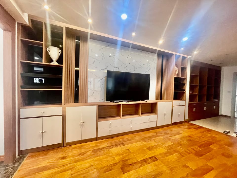 Căn hộ chung cư Vườn Đào Tây Hồ 126m² giá 9.666 tỷ - Căn góc tầng trung đẹp