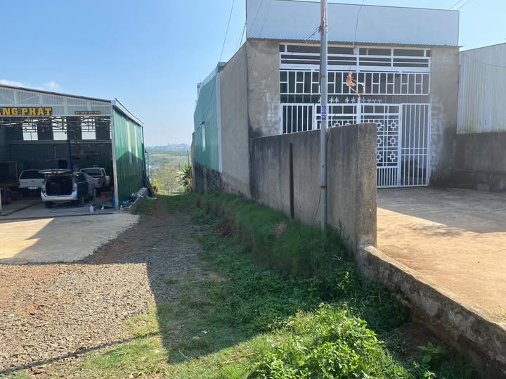 Nhà mặt tiền đường Lý Thái Tổ, Đam Bri, Bảo Lộc 100m² - Đầu tư sinh lời ngay!