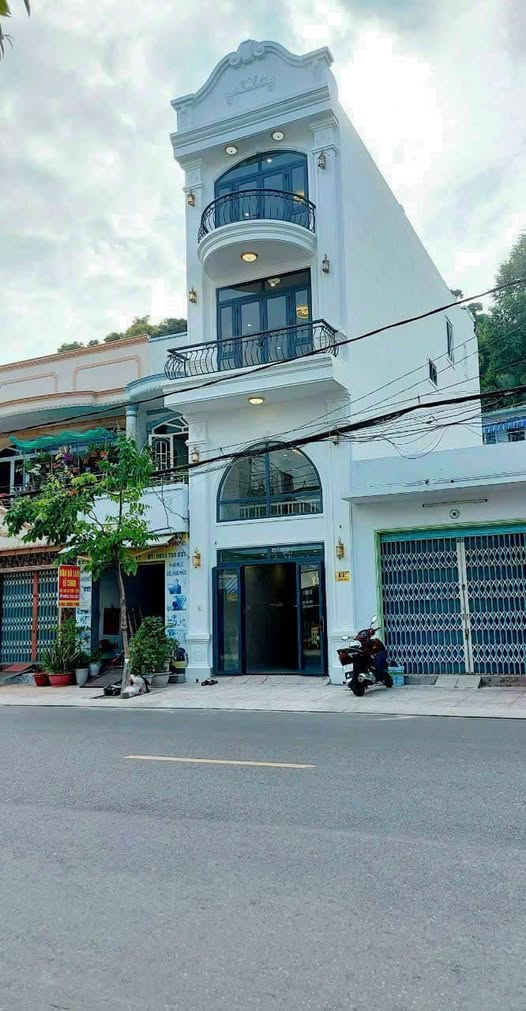 Nhà mặt tiền biển Trần Phú, P5, TP Vũng Tàu 66m² giá 9.5 tỷ - Đầu tư kinh doanh lý tưởng!