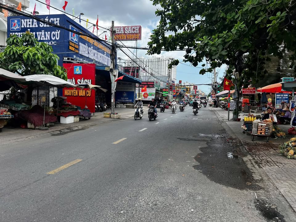 Cho thuê mặt tiền Lê Văn Lương, Phước Kiển 96m² - Kinh doanh sầm uất ngay chợ!