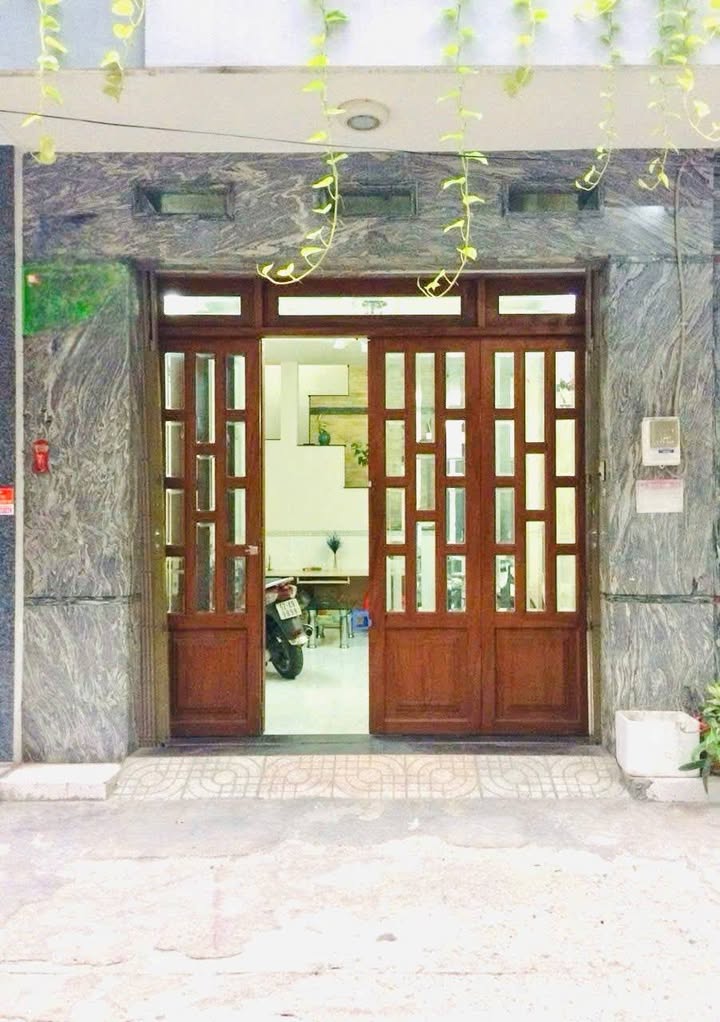 Nhà cho thuê 52m² Tân Kỳ Tân Quý - Nhà mới sơn sửa, an ninh tốt!