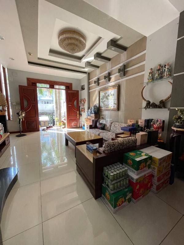 Nhà khu dân cư Bình Phú 1, Quận 6, 95m² giá 12.5 tỷ - Cơ hội sở hữu tuyệt vời!