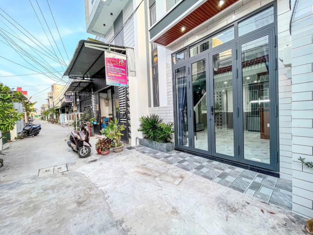 Nhà 1 trệt 1 lửng mới đẹp tại Nguyễn Văn Linh 47.6m² giá 2.2 tỷ - Ô tô vào tận nhà!