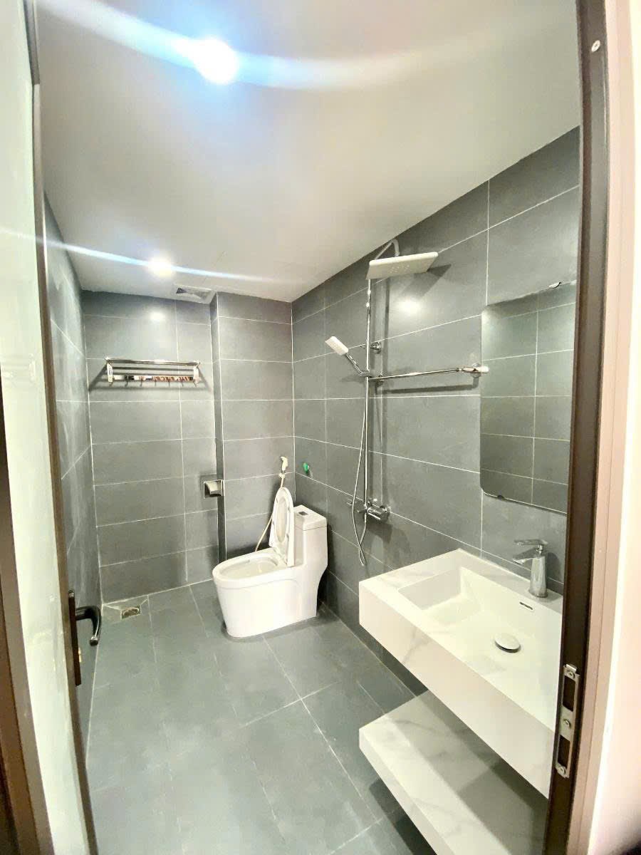 Nhà mặt phố Phan Huy Ích Ba Đình 54m² giá 43 tỷ - Lô góc hiếm, kinh doanh sầm uất!