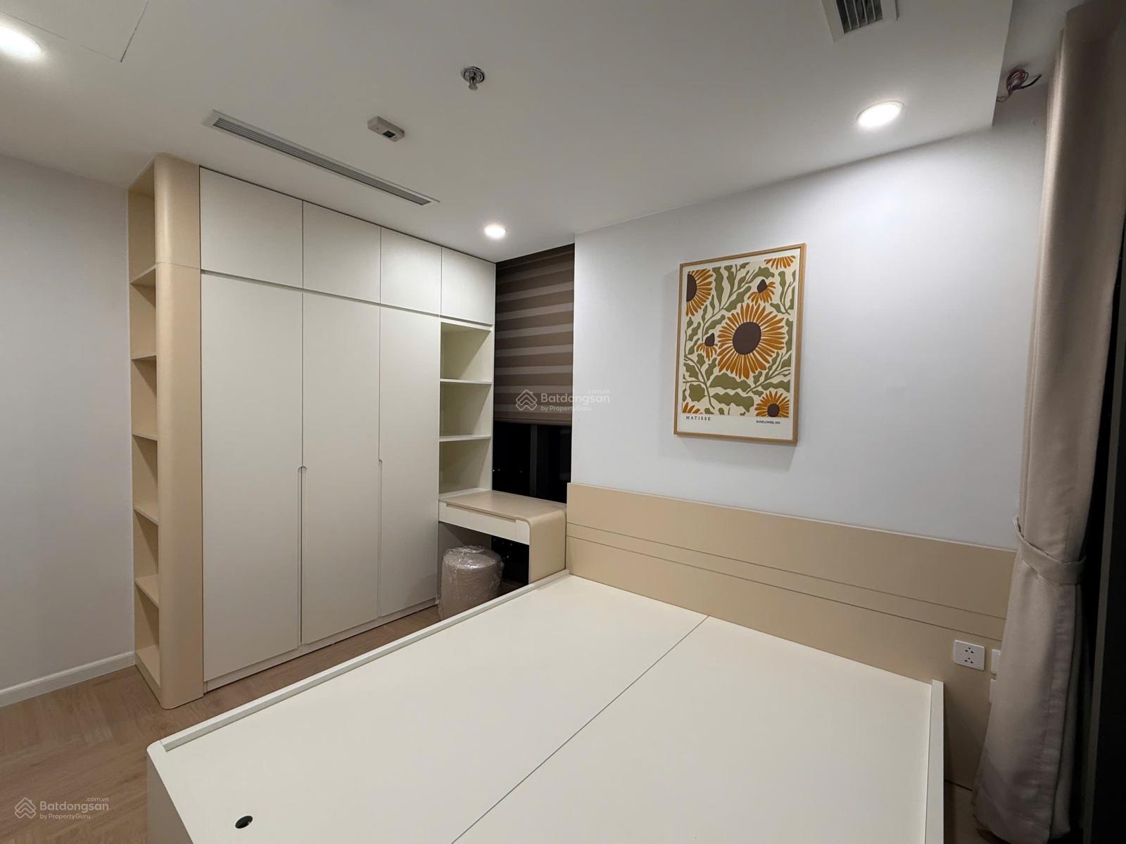 Căn hộ góc cao cấp cho thuê tại The Ninety Complex, 68m² - Miễn phí dịch vụ 2 năm!