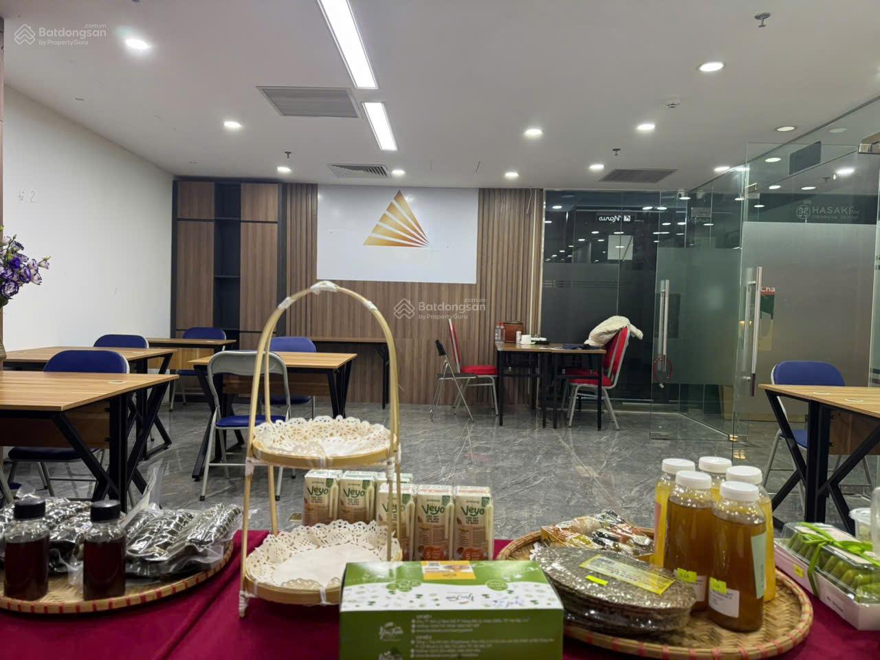 Cho thuê văn phòng chuyên nghiệp 79A Xuân La - Tây Hồ, giá tốt liên hệ ngay