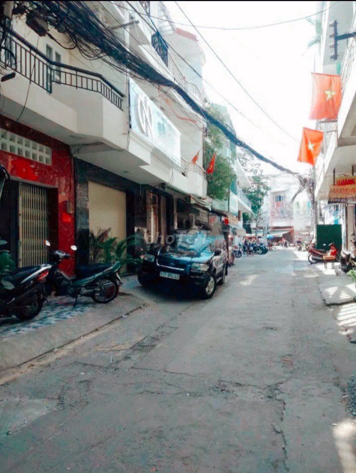 Nhà hẻm xe tải nhỏ ra vào Phan Văn Trị 72m² giá 22 triệu - Không gian thoáng mát lý tưởng!