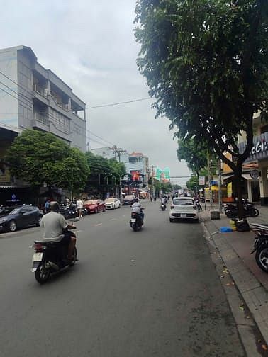 Nhà phố mặt tiền kinh doanh Bình Phú 4x20m giá 21.9 tỷ - Đầu tư sinh lời ngay!