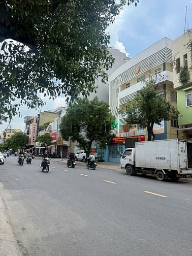 Đất Trống 2 Mặt Tiền Hoàng Hoa Thám, Bình Thạnh - Diện Tích 310m² Giá 95 Tỷ