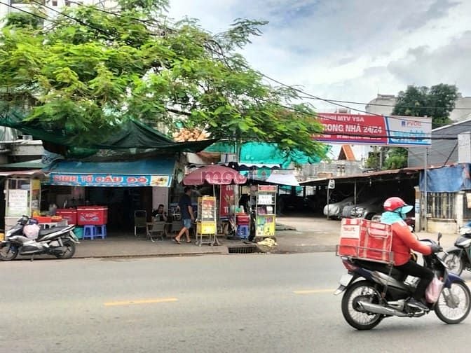 Đất Thổ cư 3 Mặt Tiền Nguyễn Xí, 1100m² - Giá Thương Lượng 230 tỷ