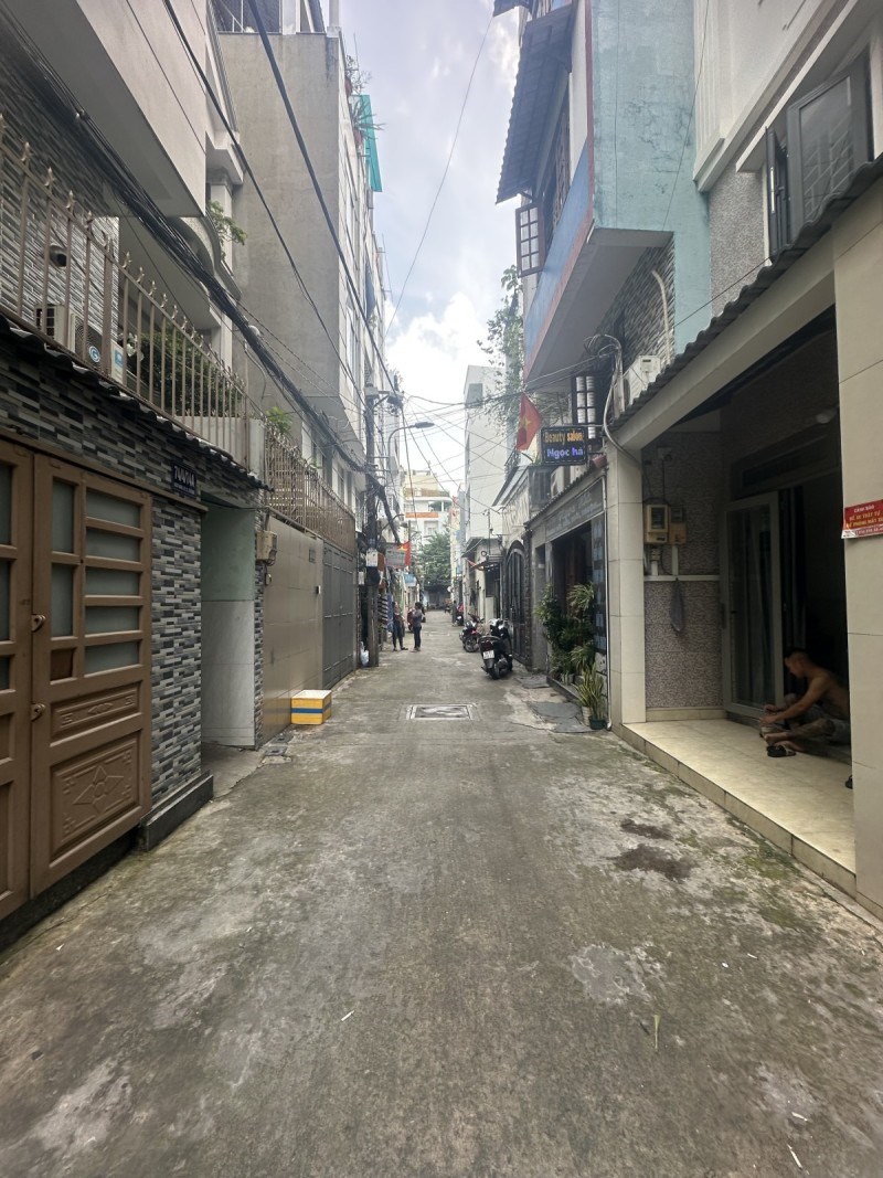 Nhà phố Bạch Đằng, quận Tân Bình 68m² giá 11.9 tỷ - Sẵn sàng vào ở ngay!