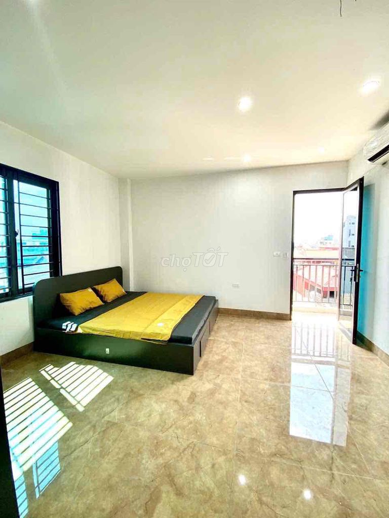 Căn hộ Studio Đường Xuân Phương 35m² giá 4.5 triệu - Đầy đủ nội thất, ban công thoáng đãng!