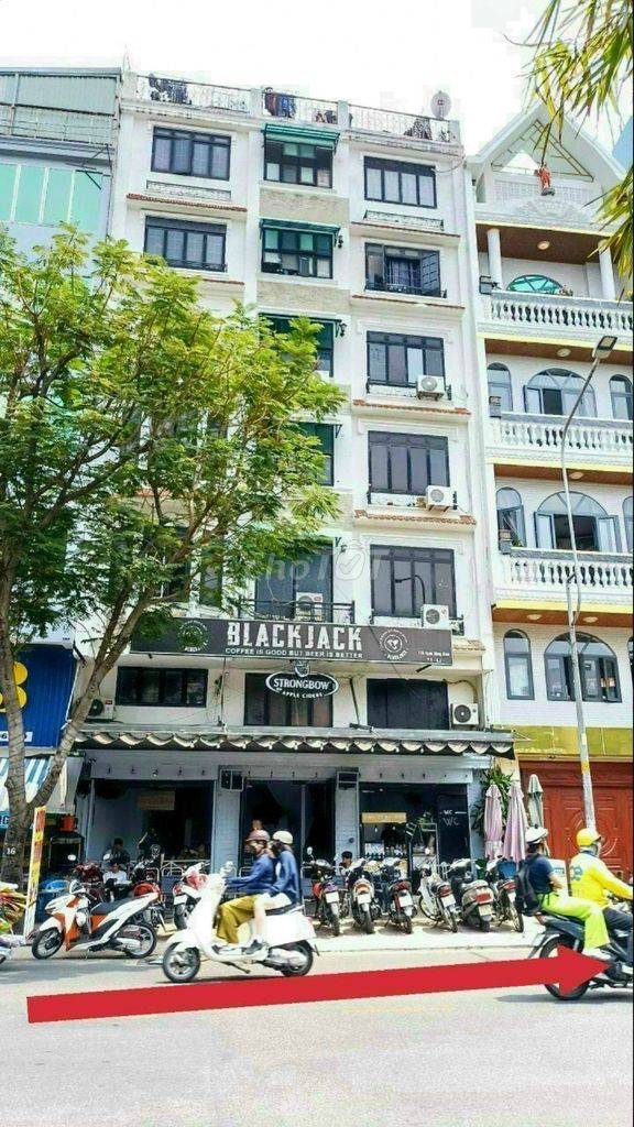 Cho thuê building mặt tiền Tô Hiến Thành - Thành Thái 1800m² giá 350 triệu - Vị trí đắc địa, tiện ích vượt trội!