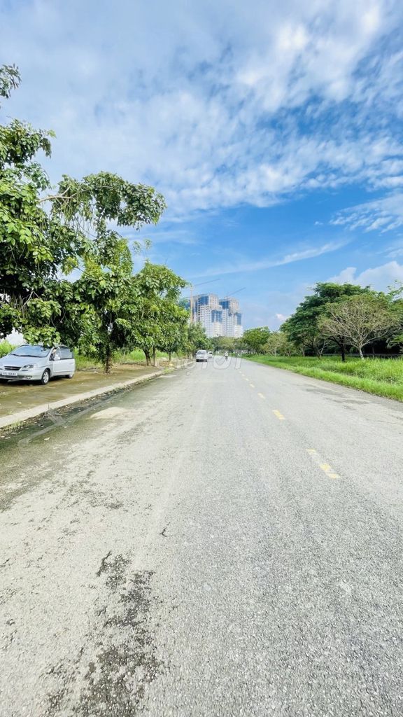 Lô đất biệt thự KDC Phú Lợi 240m² giá 14 tỷ - View sông mát mẻ!