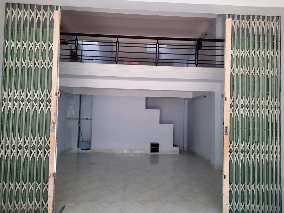 Nhà nguyên căn cho thuê tại đường Liên Khu 5-6, Bình Tân, 120m² - Giá chỉ 5 triệu/tháng!