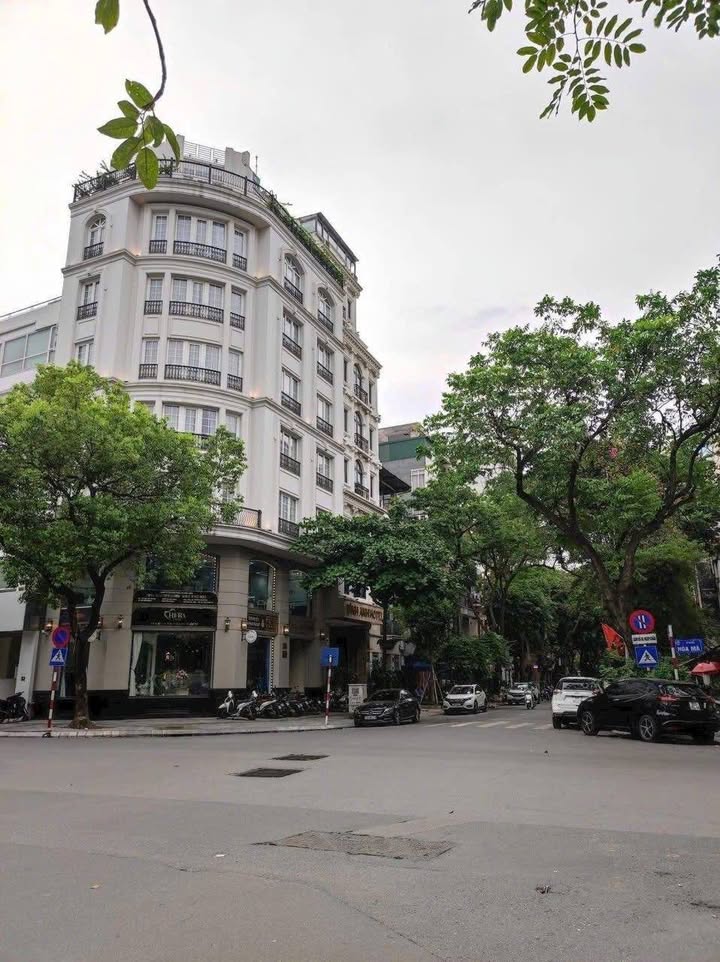 Nhà Mặt Phố Hòa Mã, Quận Hai Bà Trưng, 301m² - Kinh doanh sinh lời ngay!