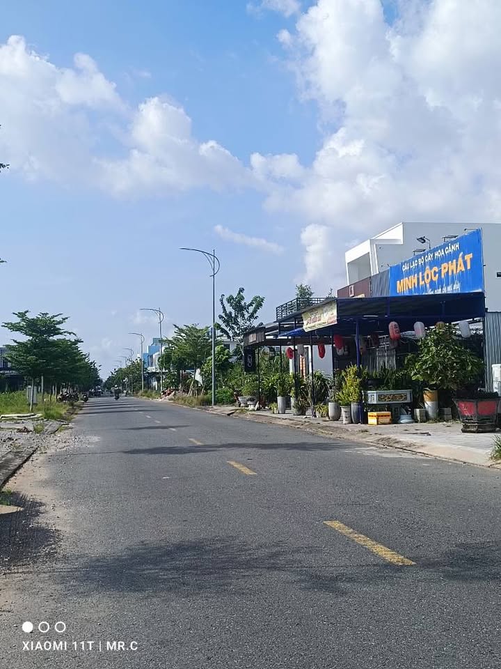 Đất nền nhà phố khu đô thị Tây Bắc Rạch Giá 100m² giá 1.8 tỷ - Sổ hồng riêng, vị trí đắc địa!