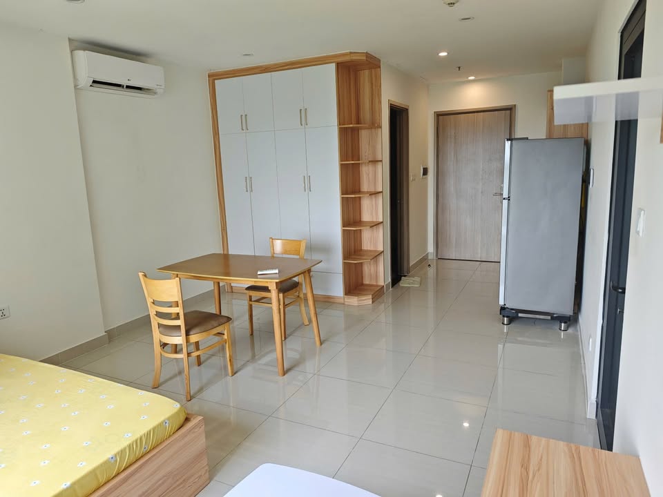 Căn hộ studio Vinhomes Grand Park Thủ Đức 34m² giá 1.95 tỷ - Full nội thất, sẵn sàng ở!