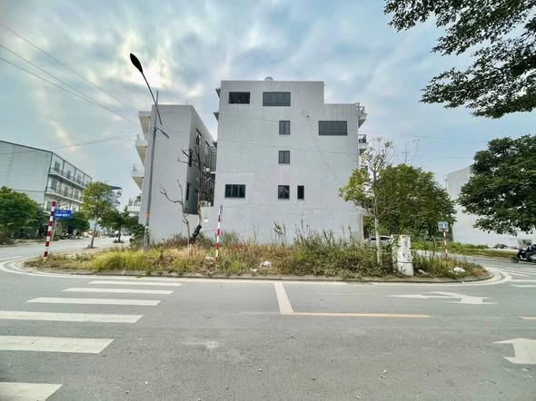 Đất nền KĐT Bách Việt Dĩnh Kế 145m² giá 8 tỷ - Đầu tư sinh lời hấp dẫn!