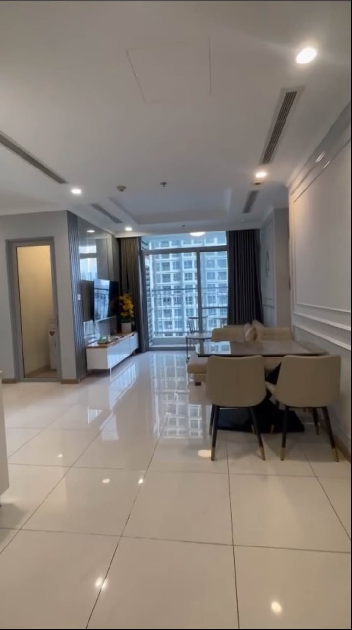Căn hộ 2PN Landmark quận Bình Thạnh 79m² giá 10.8 tỷ - Full nội thất sang trọng!