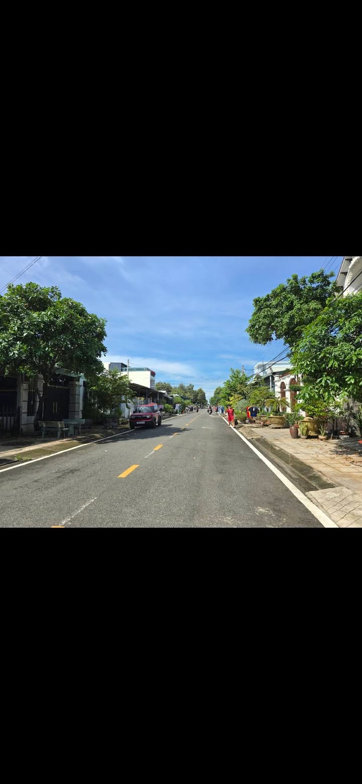 Nhà bán đường Diên Hồng, Tân Phú 122m² giá thỏa thuận - Gần công viên và trường học