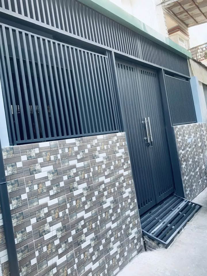 Nhà chính chủ hẻm đường Bờ Bao, Tân Phú 60m² giá 4.95 tỷ - Pháp lý đầy đủ, tiện ích xung quanh