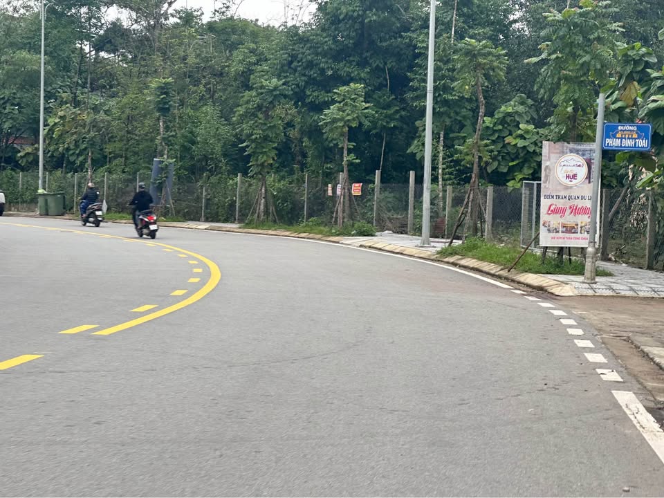 Bán FrontHouse mặt tiền Phạm Đình Toái, Thủy Xuân 100m² - Giá tốt chỉ 1.8 tỷ!