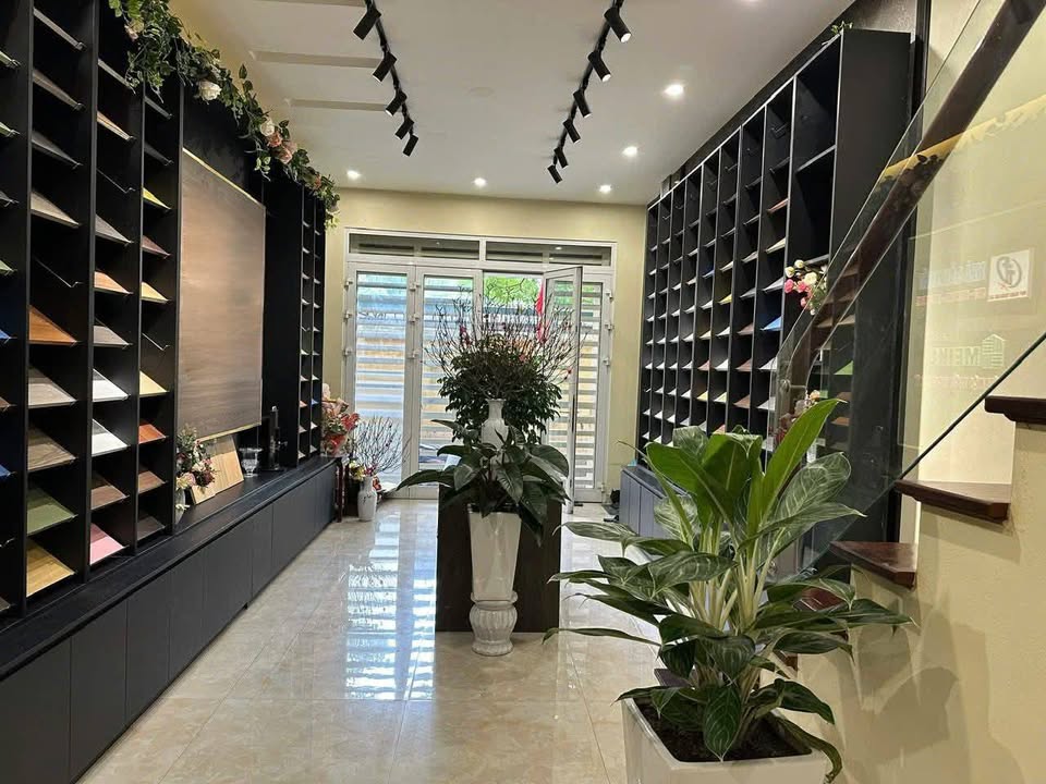 Nhà mặt phố Vũ Ngọc Phan 51m² giá 21.8 tỷ - Đầu tư sinh lời ngay!