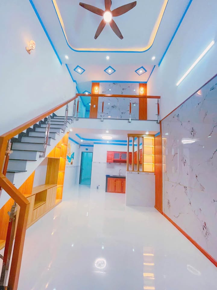 Nhà riêng Tân Đông Hiệp 68m² giá 1.85 tỷ - Full nội thất sang trọng!