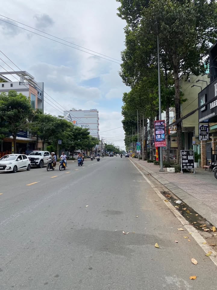 Đất Phường 6 Mỹ Tho 85m² giá 1.4 tỷ - Hướng Đông, ô tô vào tận nơi!