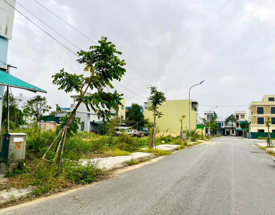 Đất nền Quảng Ngãi 100m² giá 2.9 tỷ - Hướng Tây, vị trí đắc địa!