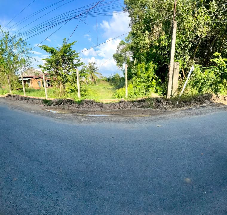 Đất mặt tiền đường nhựa khu phố Thanh Hoà, 140m² giá 148.4 triệu - Cơ hội đầu tư tuyệt vời!