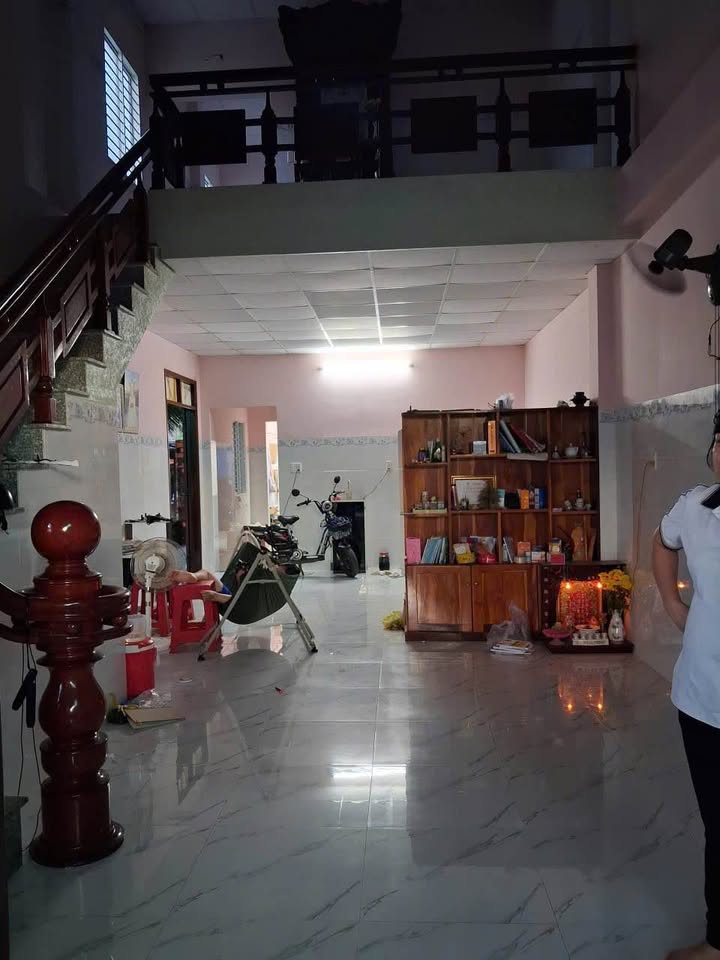 Nhà bán Ninh Sơn, Tây Ninh 174m² giá 1.69 tỷ - Nhà mới đầy đủ công năng!