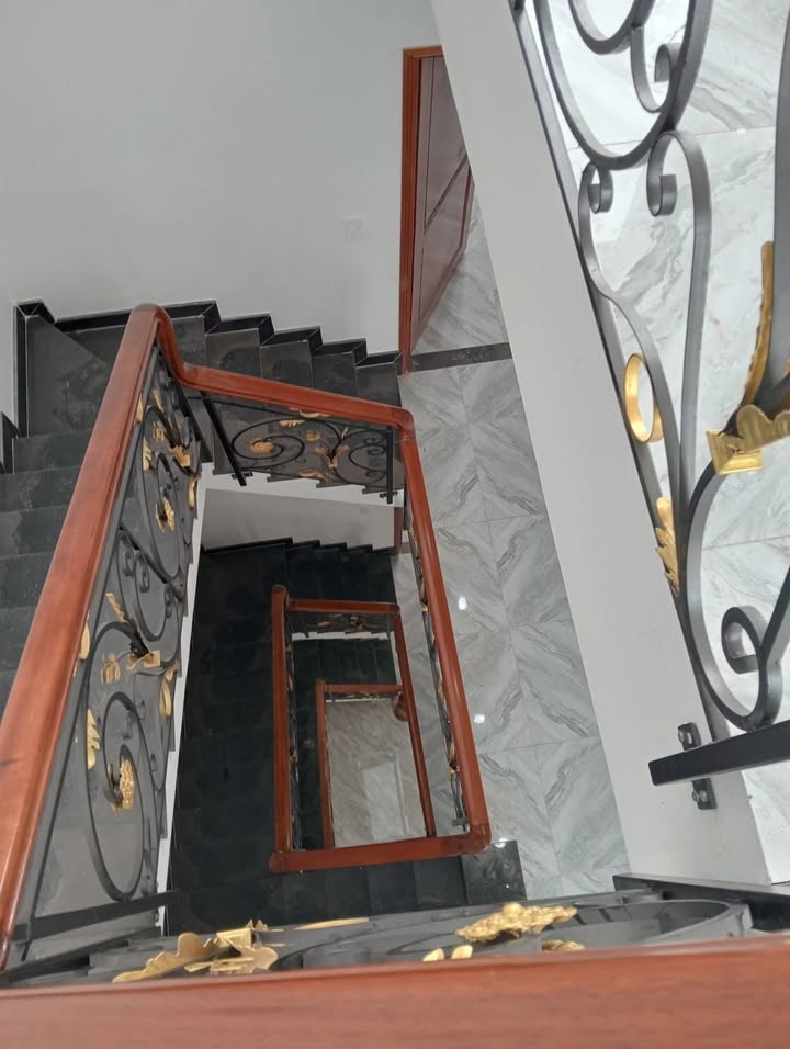 Nhà phố Huỳnh Tấn Phát quận 7 76m² giá 6.35 tỷ - Vị trí đắc địa, tiện nghi đầy đủ!