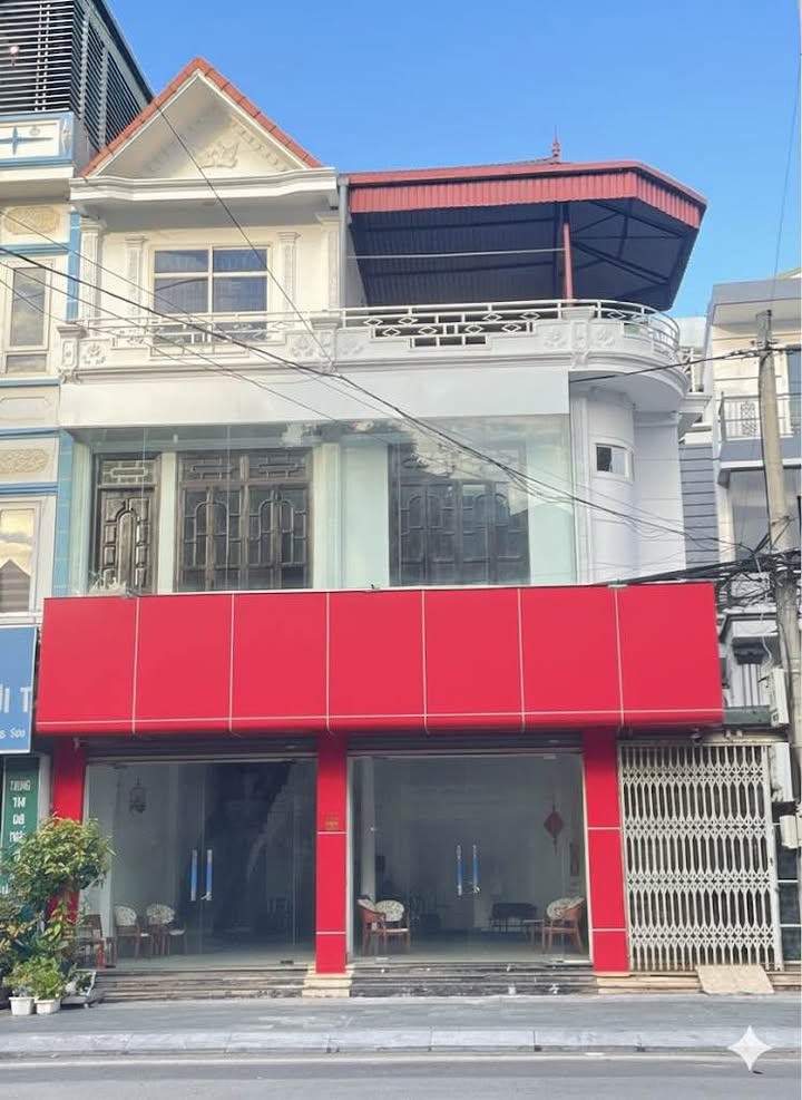 Nhà mặt tiền đường Điện Biên, Sơn La 200m² - Thích hợp làm văn phòng, cửa hàng