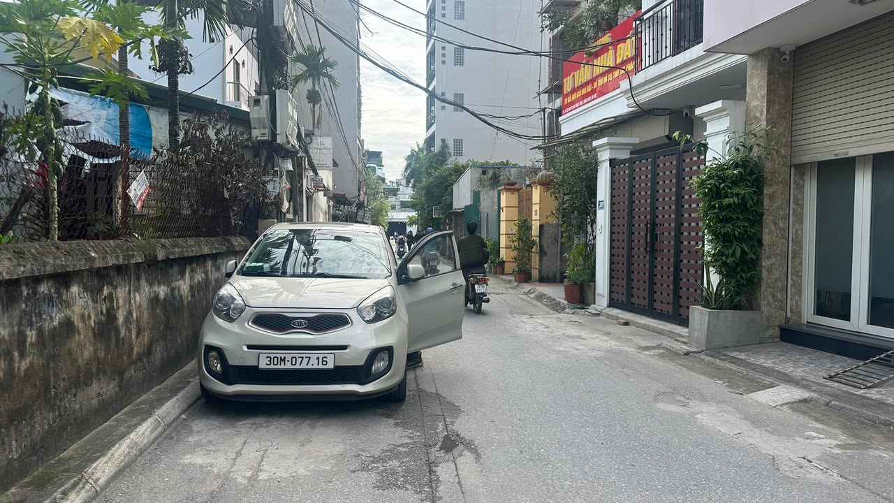 Nhà 5 tầng Ngọc Thụy 38m² giá thỏa thuận - Full nội thất, sẵn sàng ở ngay!