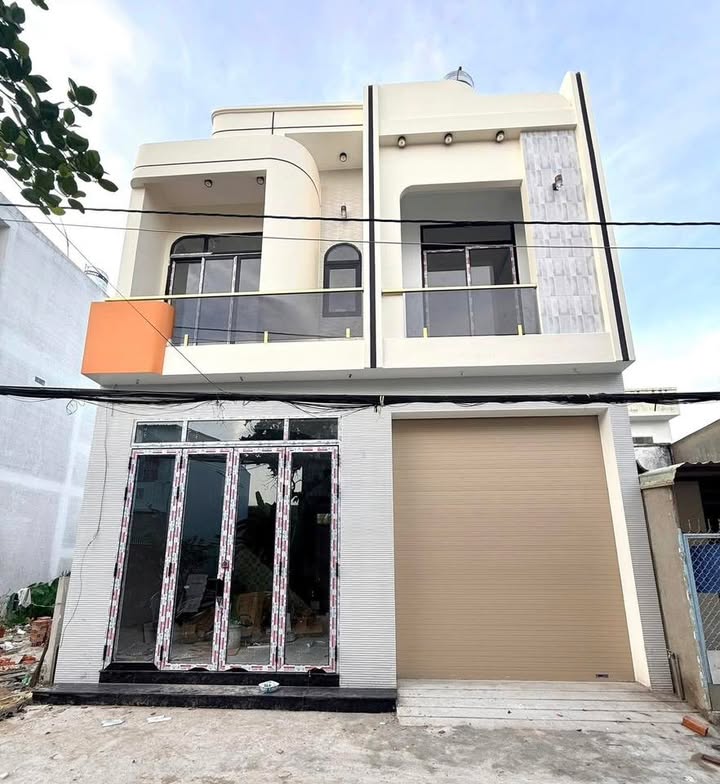 Nhà 2 tầng mới xây 4 phòng ngủ tại Tân An, Cần Thơ - Sẵn sàng vào ở!