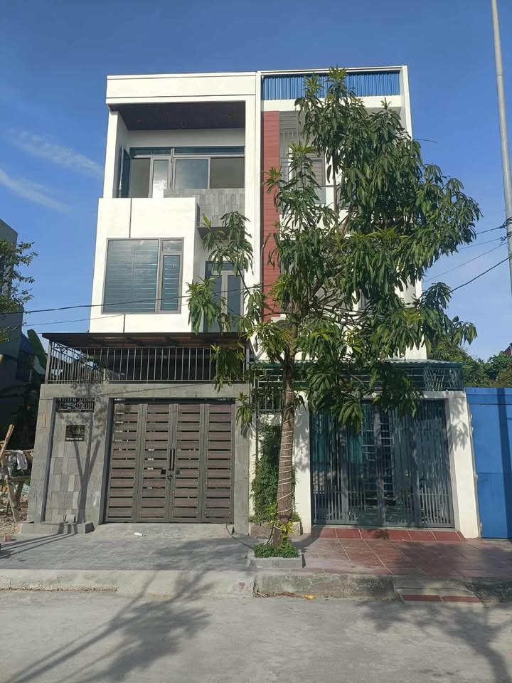 Nhà 3 tầng mặt đường Song Hào, Nam Định, 64m² giá 3.86 tỷ - Cơ hội đầu tư tuyệt vời!