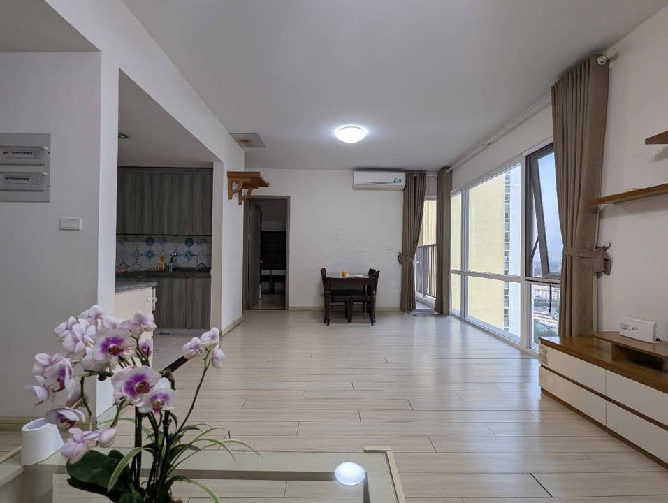 Căn hộ cho thuê Rừng Cọ Ecopark 83m² giá 8 triệu - Xách vali vào ở ngay!