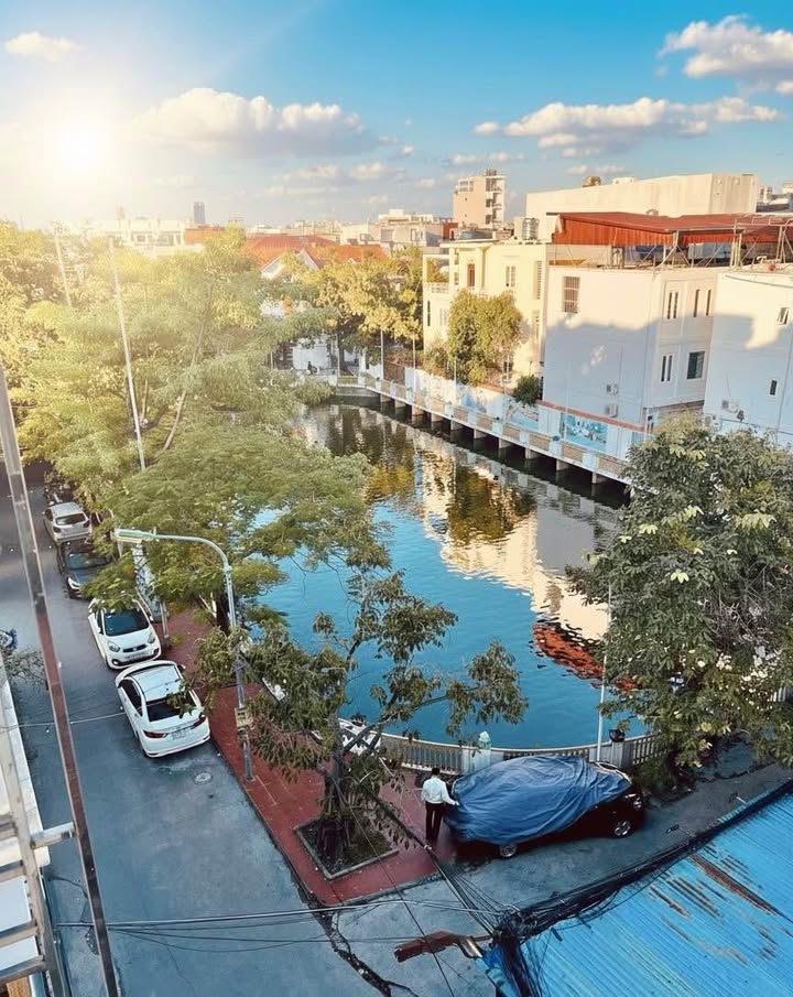 Nhà phố Ngô Gia Tự Hải Phòng 65m² giá 5.2 tỷ - View hồ thoáng mát, tiện ích đỉnh!