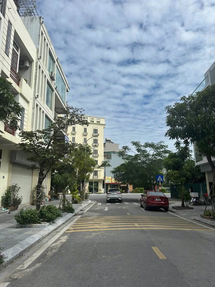 Đất Phân Lô Hồng Hà, Hạ Long 85m² giá 8.6 tỷ - Cơ hội đầu tư tuyệt vời!