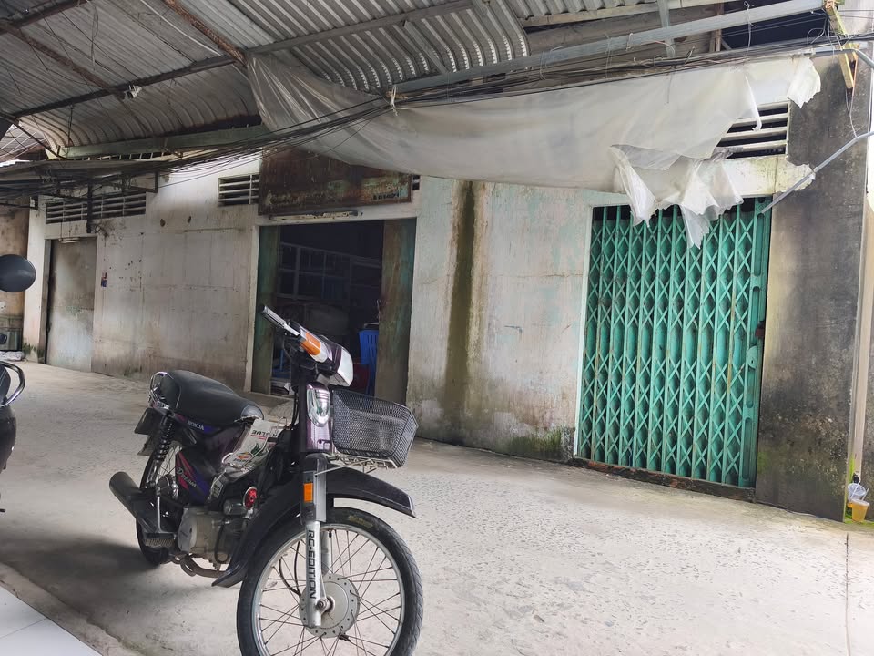 Bán gấp nhà kho/xưởng 300m² tại Phước Thới, Cần Thơ - Giá chỉ 5.9 tỷ!