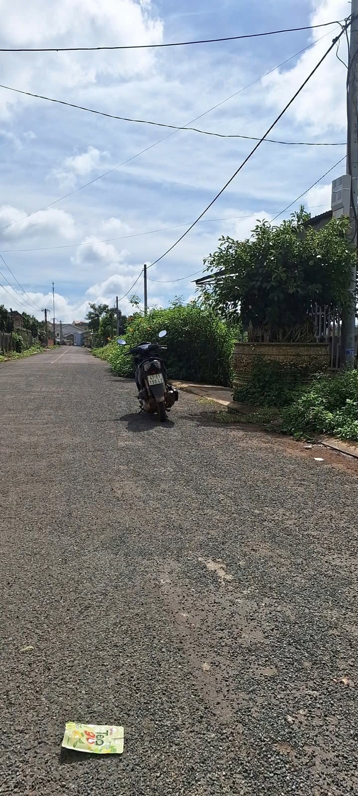 Đất thổ cư 125m² tại TT Krông Năng - Giá chỉ 300 triệu, sổ đỏ chính chủ!