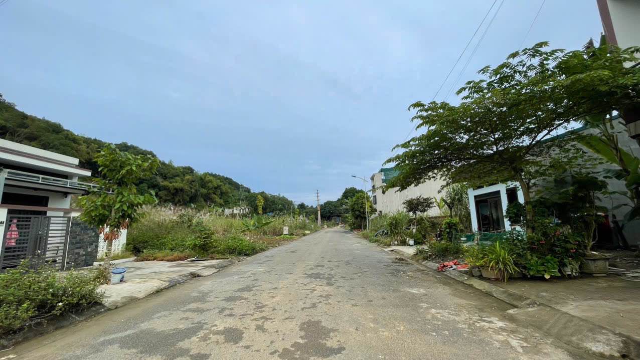 Đất nền đường BM15, phường Xuân Tăng, 100m² - Sổ đỏ chính chủ, giá 1.3 tỷ!