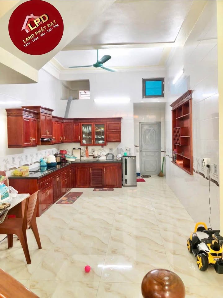 Nhà đẹp 3 tầng Ngõ 190 Trần Phú 76m² - Thiết kế hiện đại, vào ở ngay!